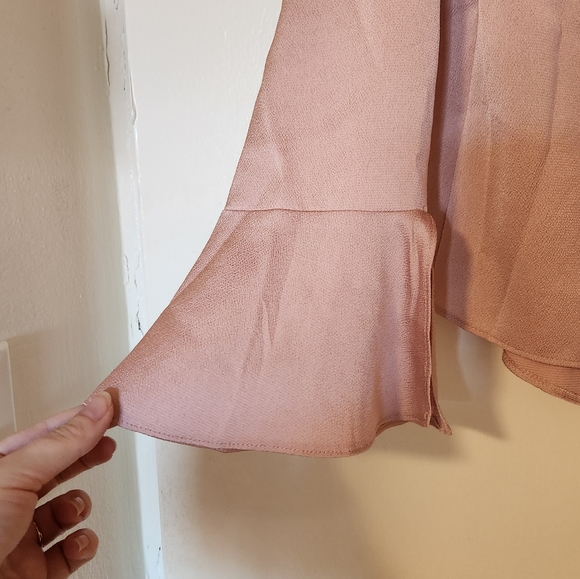 Pink blouse - Picture 2 of 4